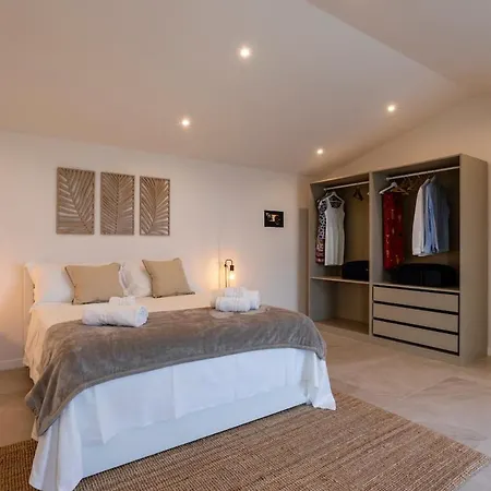 Nerissa - Isulatravel Villa Pozzallo